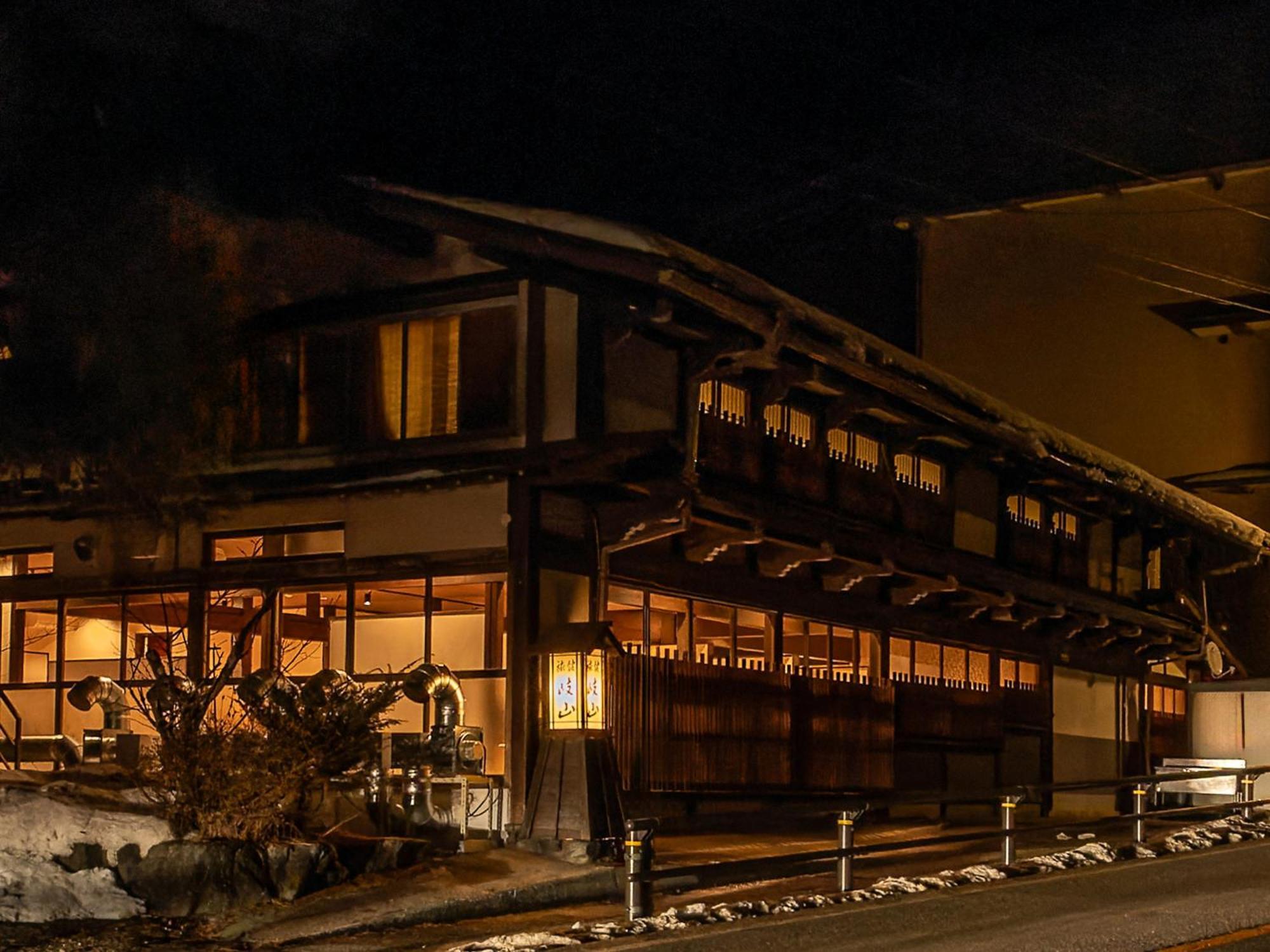 Ryokan Gizan Takajama Kültér fotó