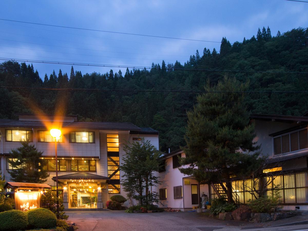 Ryokan Gizan Takajama Kültér fotó